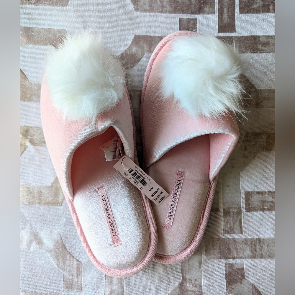 Victoria's Secret Pink Fluffy Slippers